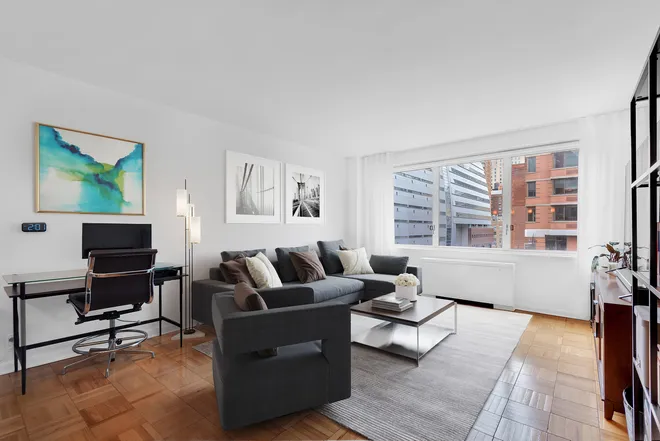 201 East 25th Street #9E, New York, NY 10010