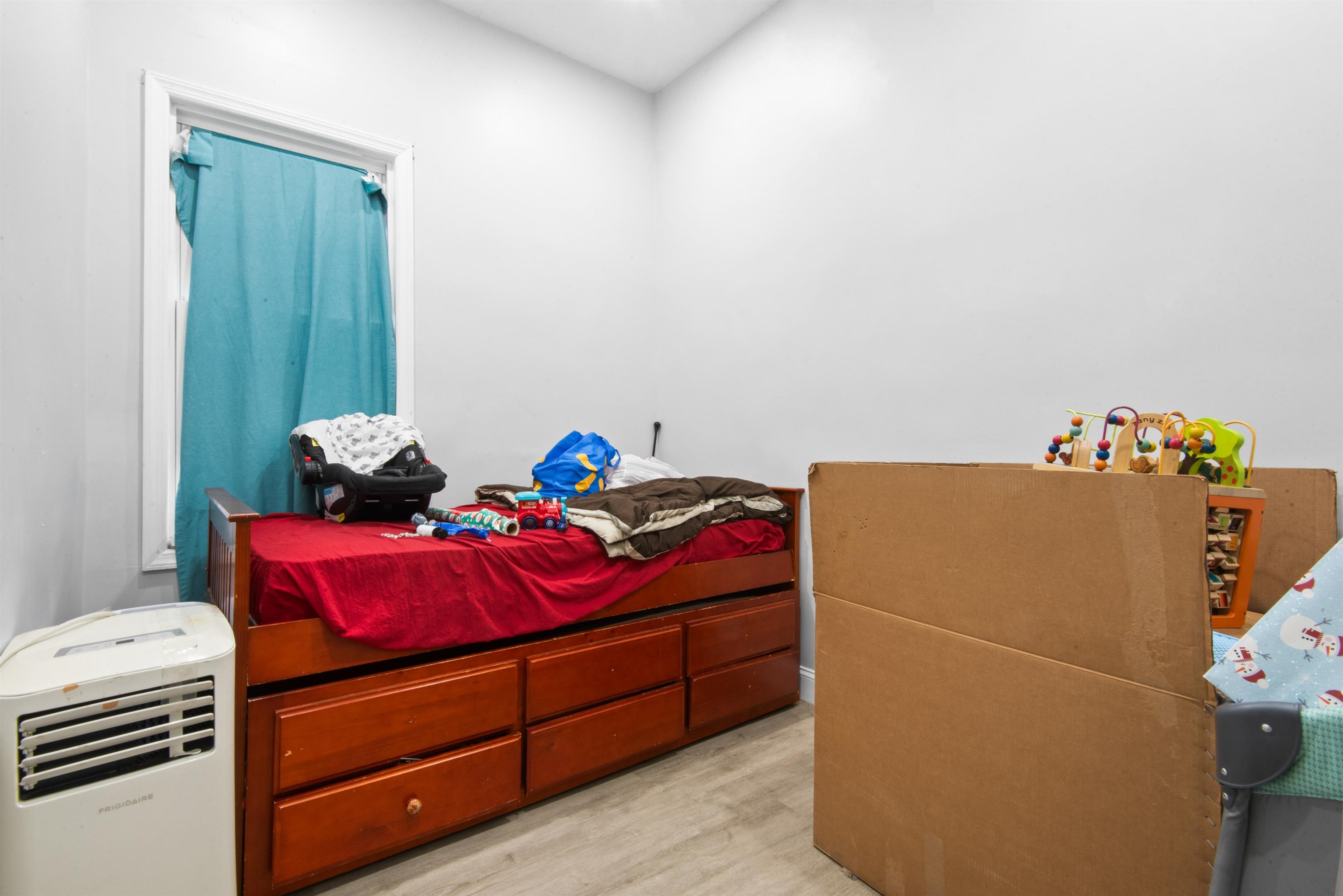 1515 KERRIGAN Avenue, Union City, Union City, NJ 07087 - Property photo 4 of 29
