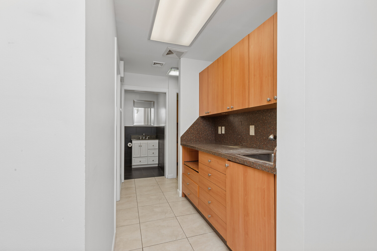 340 East 72nd Street #1N, Lenox Hill, Manhattan, NY 10021 - Property photo 5 of 19