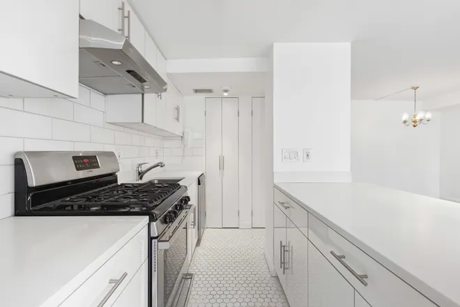 136 East 56th Street #12C, New York, NY 10022