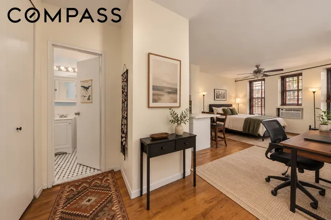 160 East 91st Street #1J, New York, NY 10128