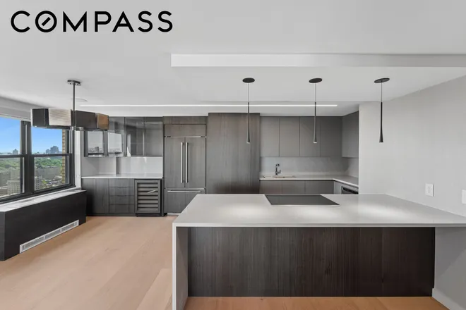 201 West 70th Street #37B, New York, NY 10023