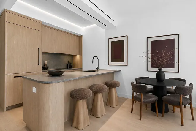 386 KOSCIUSZKO Street #4A, Brooklyn, NY 11221