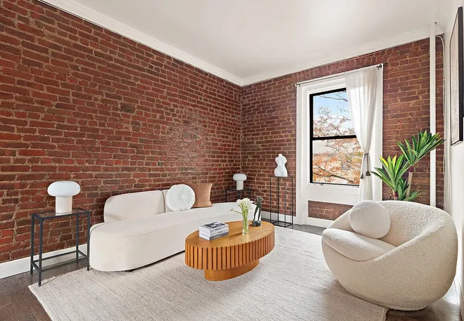 21-06 35th Street #3E, Ditmars Steinway, NY 11105