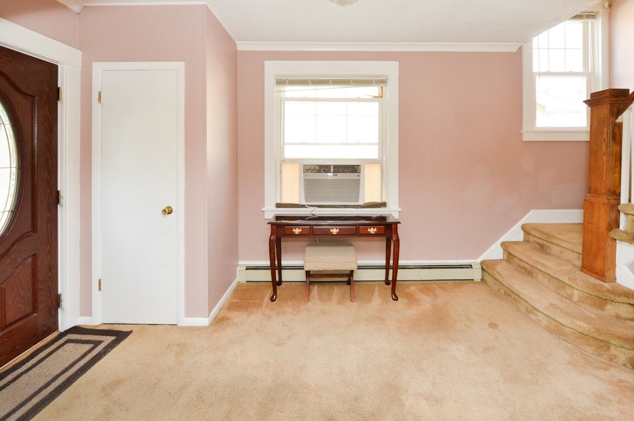 76 POPLAR Street, Ridgefield Park Village, Ridgefield Park, NJ 07660 - Property photo 5 of 35
