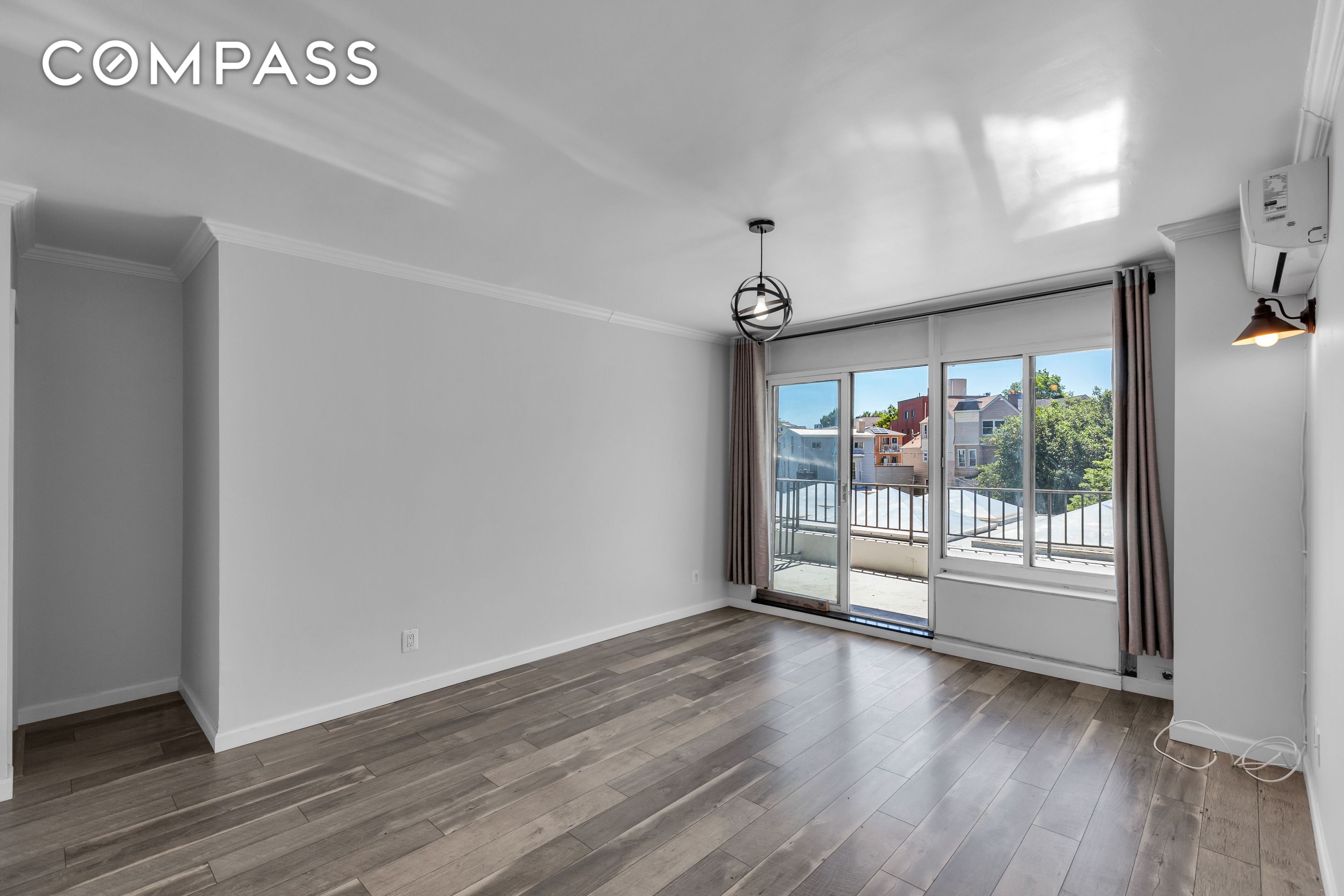 25-40 Shore Boulevard #2F, Astoria, Queens, NY 11102 - Property photo 3 of 31