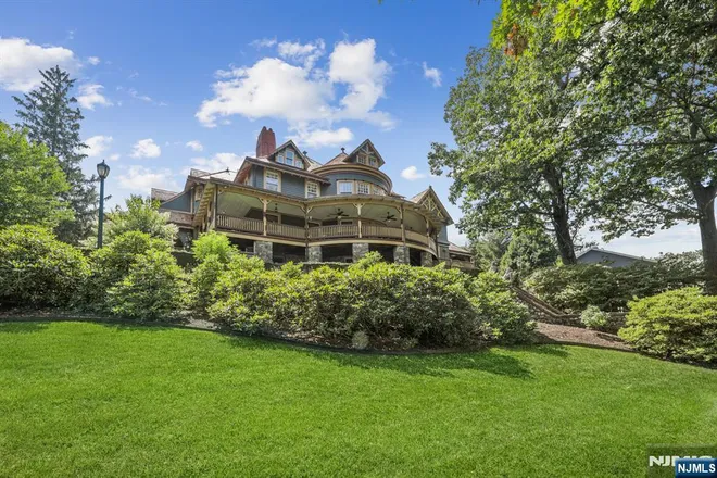 33 Edgemere, Mount Arlington Boro, NJ 07856