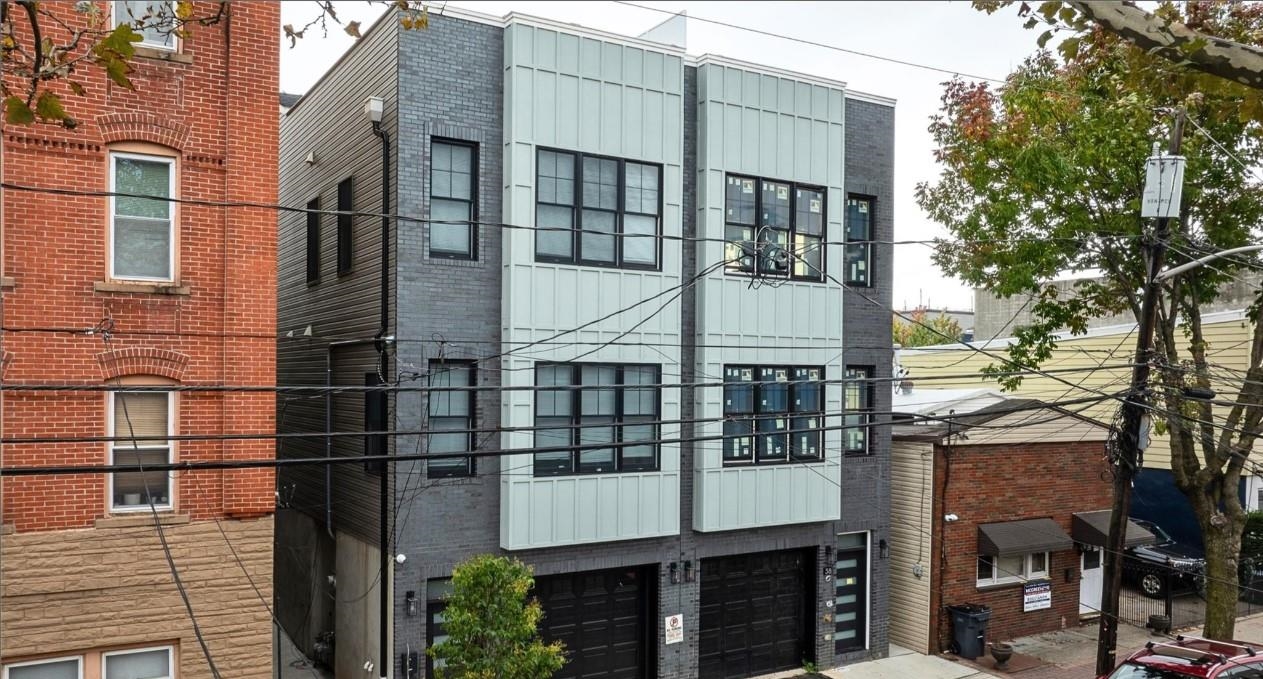 40 WRIGHT Avenue, Jersey City, JC West Bergen, NJ 07306 - Property photo 2 of 25