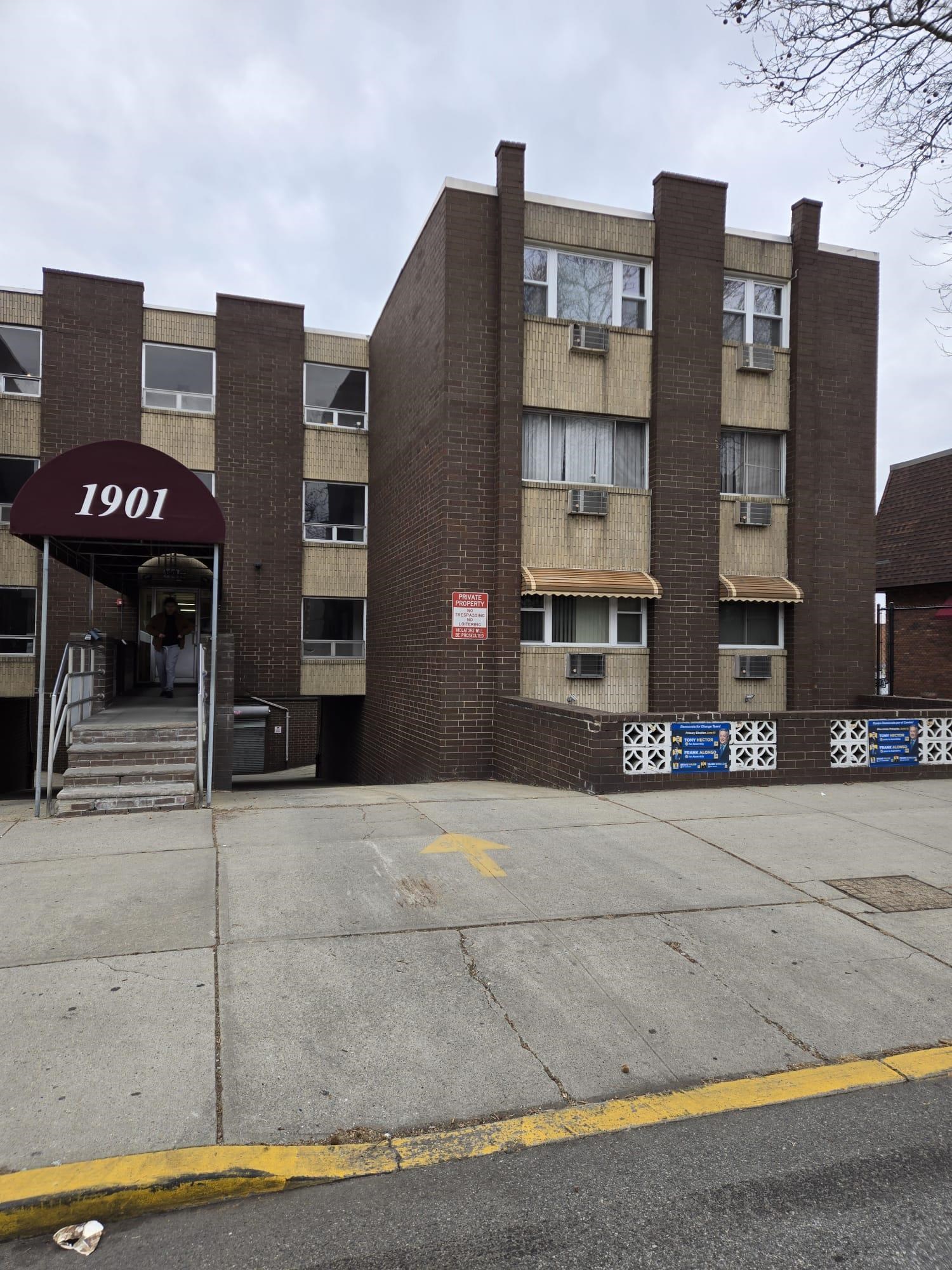 1901 KENNEDY Boulevard, North Bergen Township, North Bergen, NJ 07047 - Property photo 2 of 11