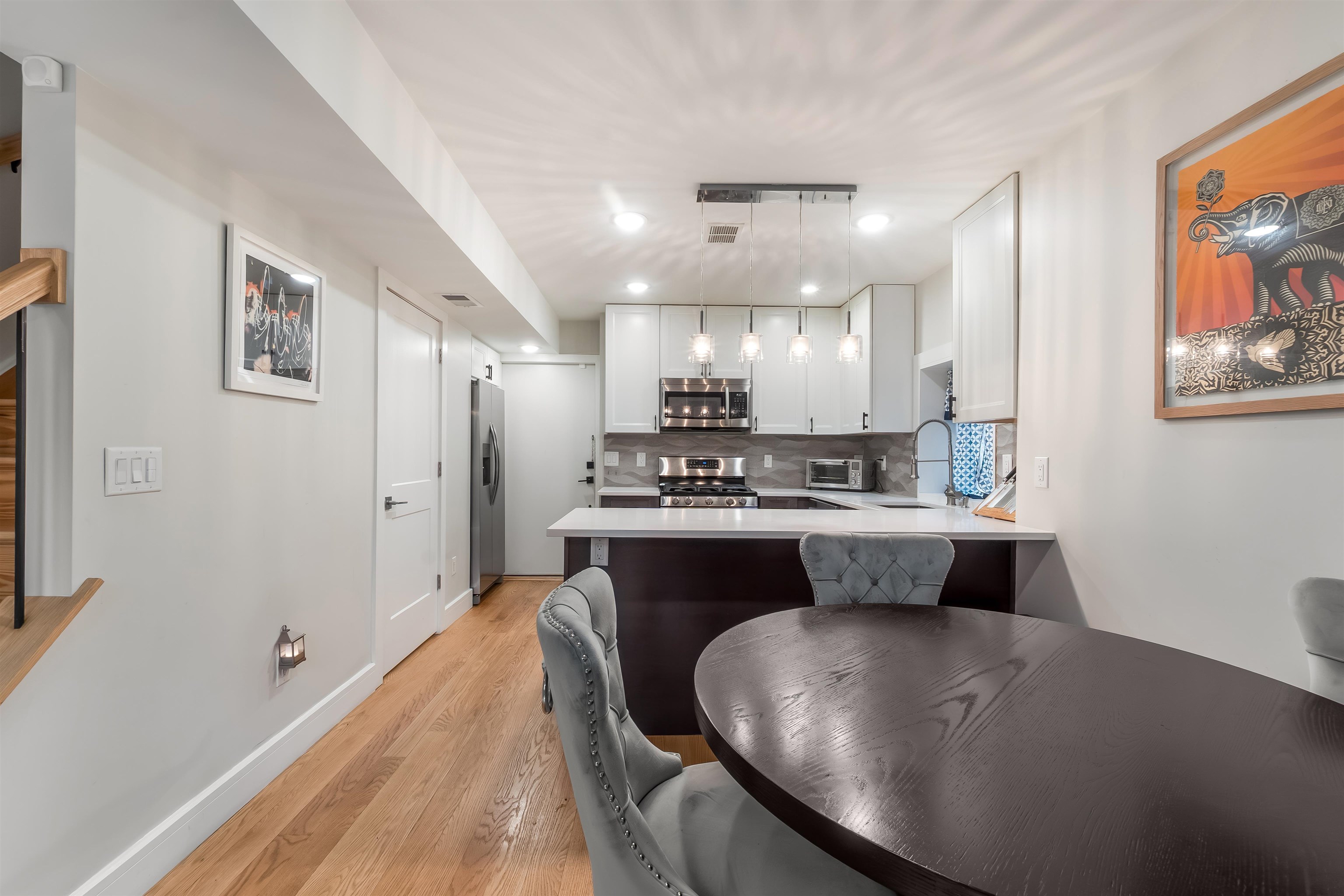 152 BEACH Street, Jersey City, JC Heights, NJ 07307 - Property photo 2 of 35