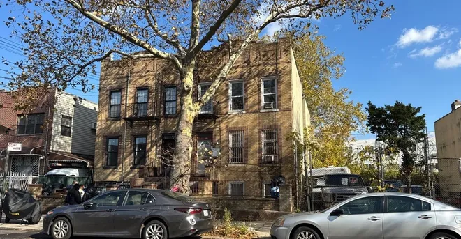 393 MONTAUK Avenue #393, Brooklyn, NY 11208
