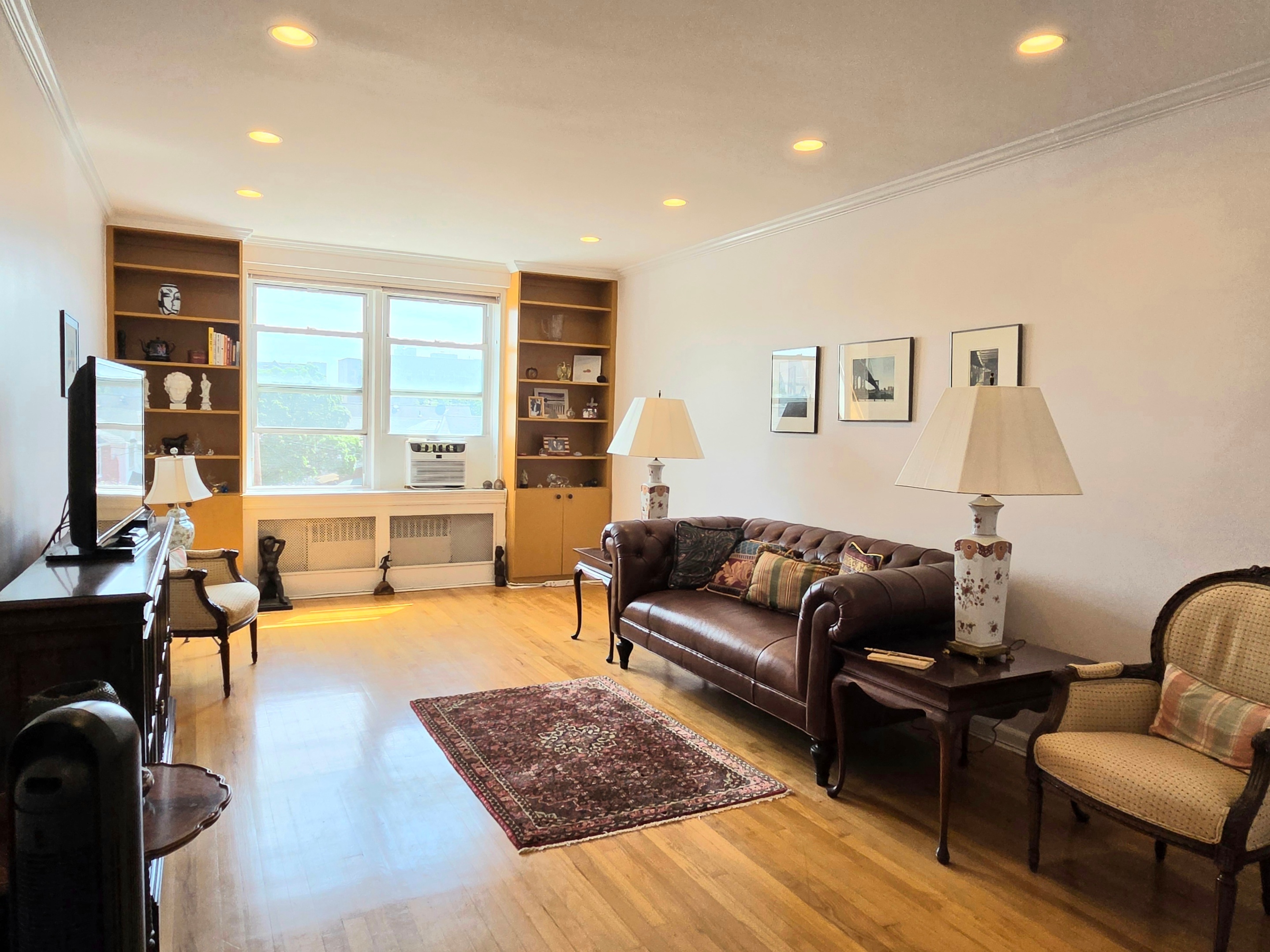 9801 Shore Road #2F, Fort Hamilton, Brooklyn, NY 11209 - Property photo 3 of 18