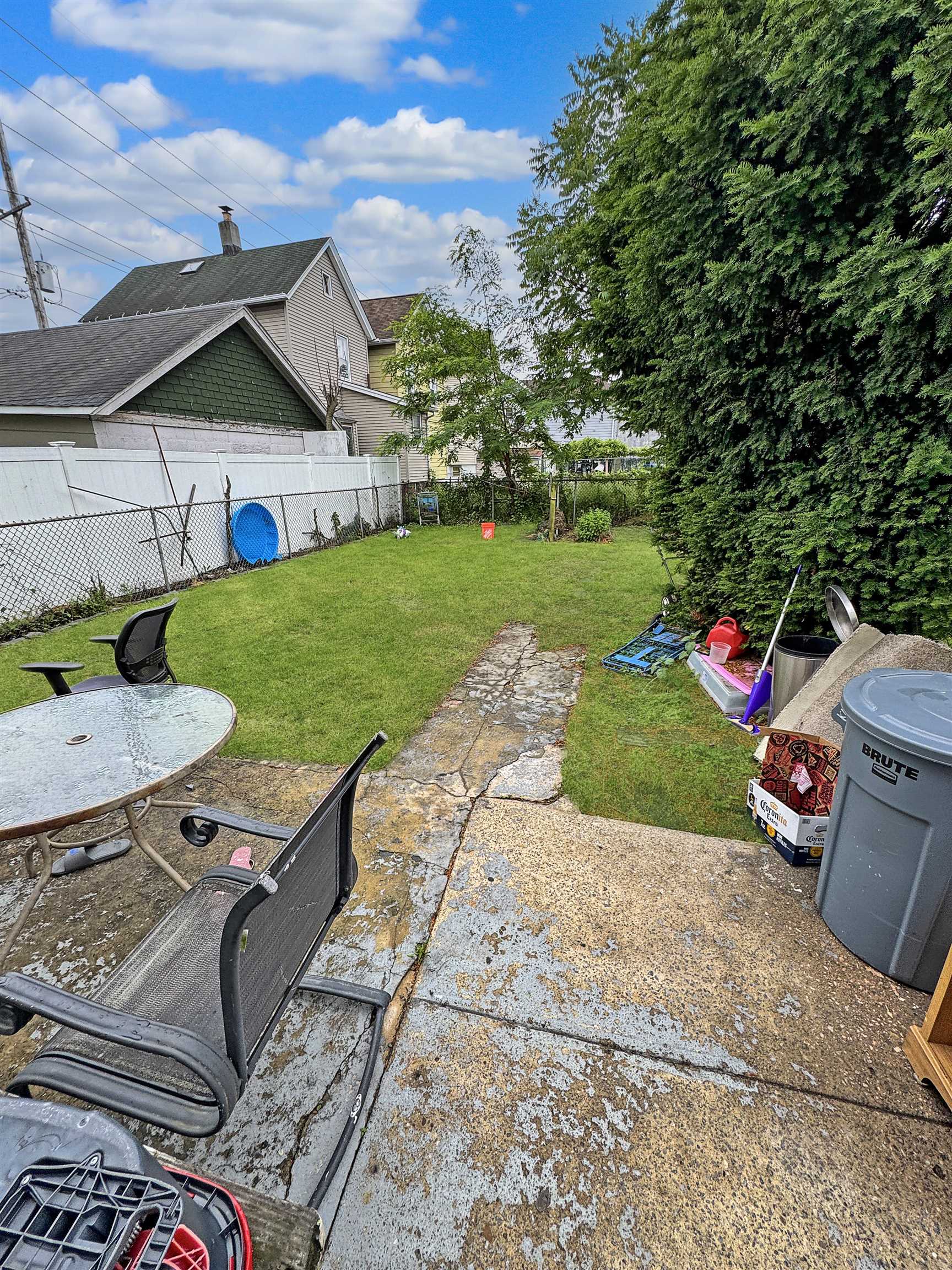 113 KANSAS Street, South Hackensack Township, Hackensack, NJ 07601 - Property photo 2 of 8