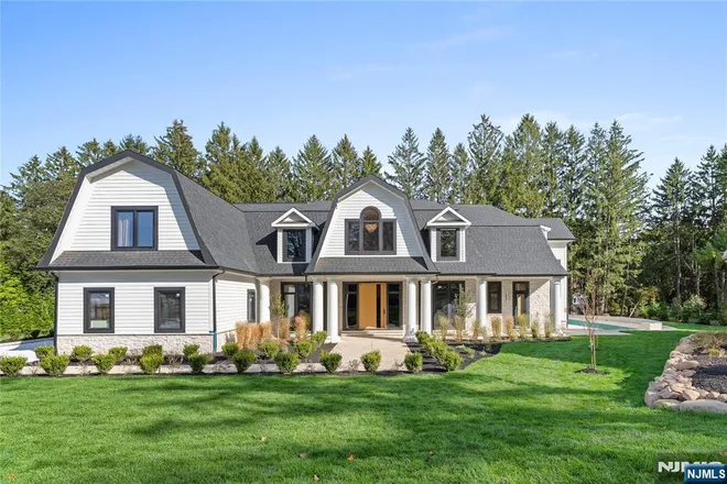 48 Pleasant, Upper Saddle River, NJ 07458