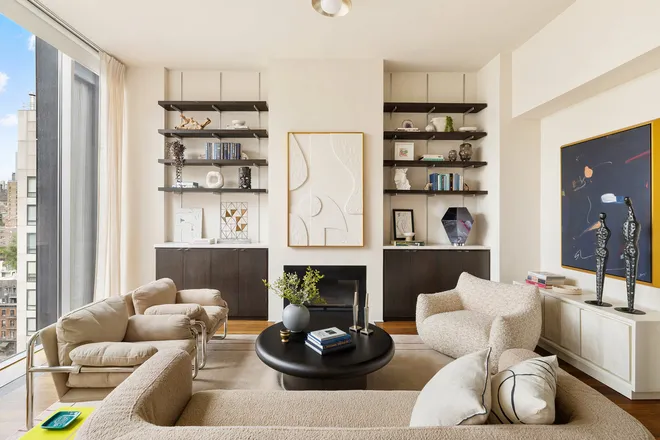 519 West 23rd Street #PHB, New York, NY 10011