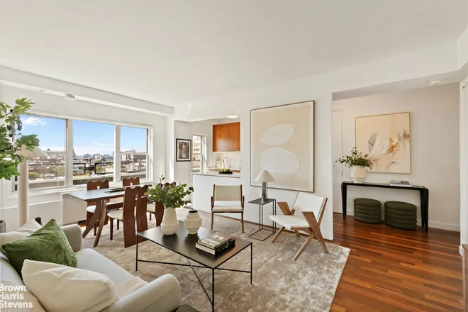 33 GREENWICH Avenue #12B, New York, NY 10014