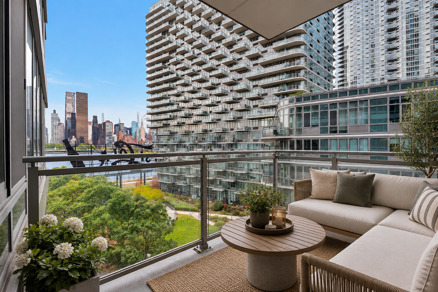 46-30 CENTER Boulevard #602, Long Island City, Queens, NY 11109 - Property photo 4 of 17