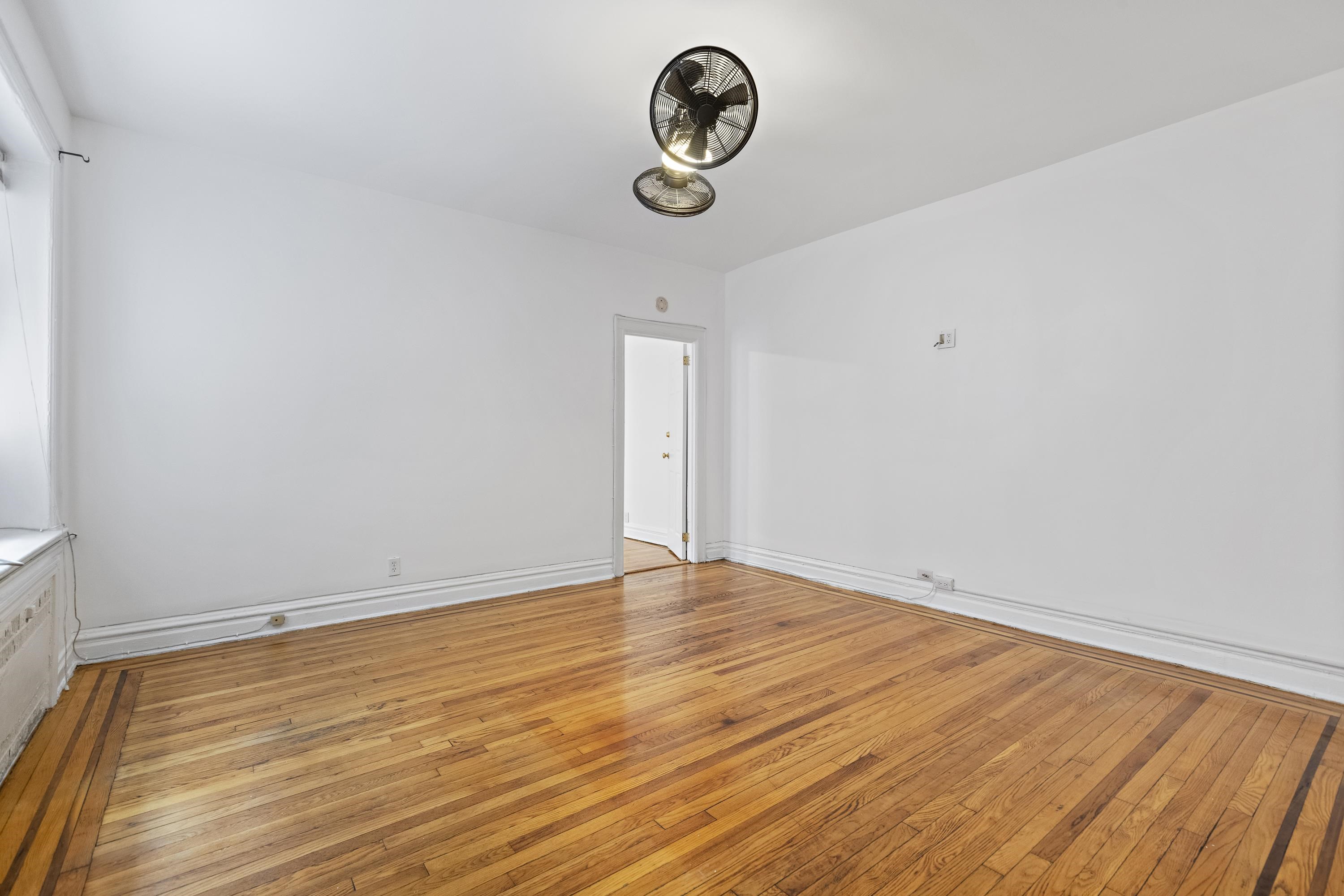 340 FAIRMOUNT Avenue, Jersey City, JC Journal Square, NJ 07306 - Property photo 3 of 16