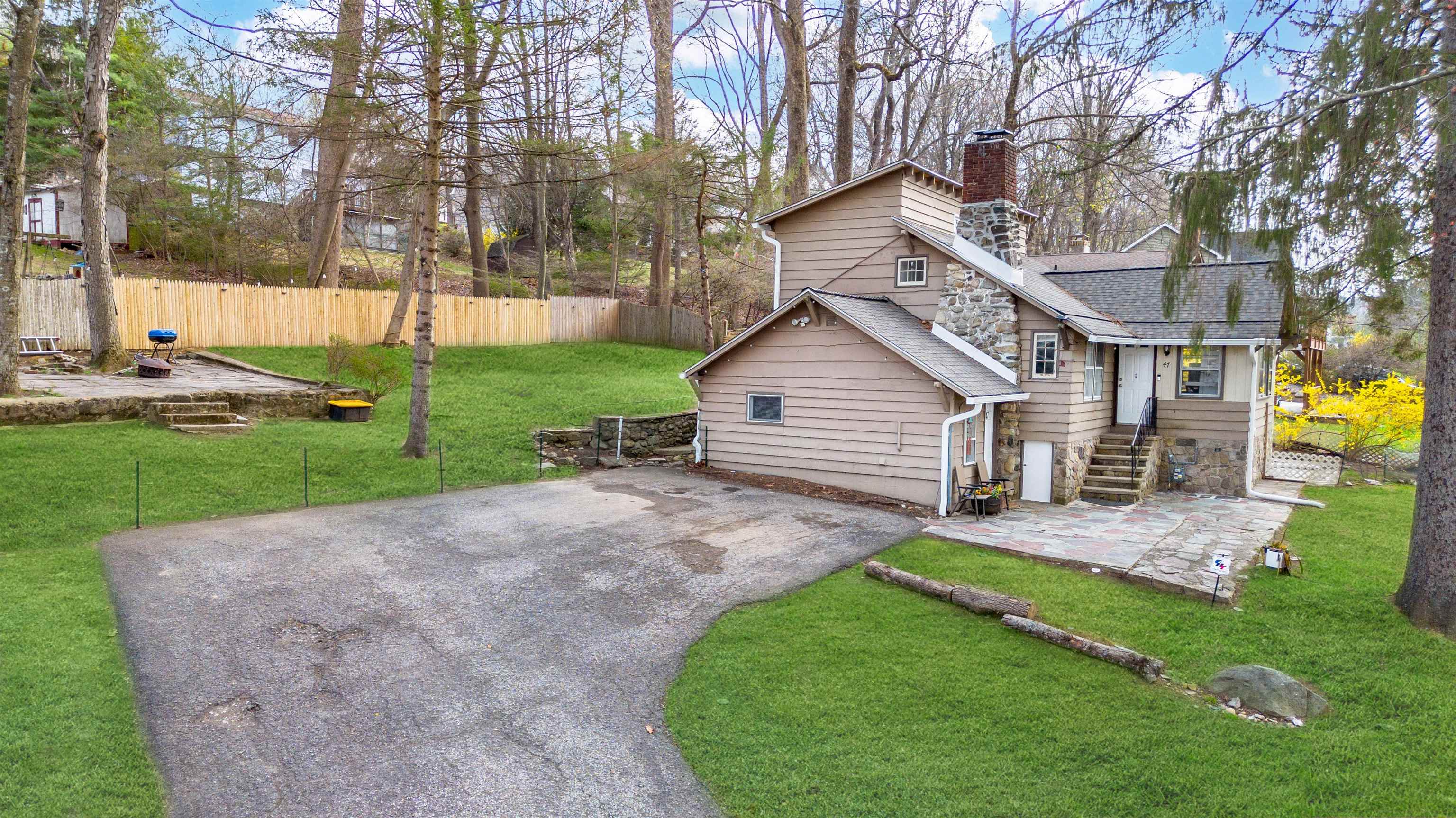 47 HILLSIDE Road, Sparta Township, SPARTA, NJ 07871 - Property photo 2 of 25