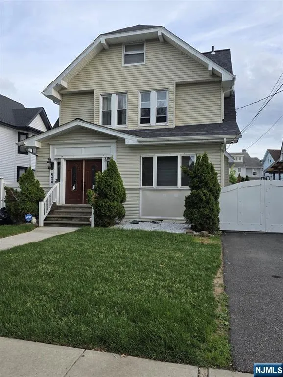 620 Park, Elizabeth, NJ 07208