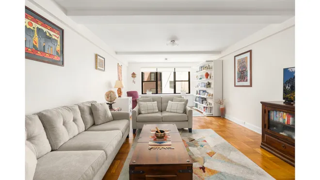 235 East 73rd Street #2H, New York, NY 10021