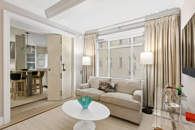 930 5th Avenue #3J, New York, NY 10021