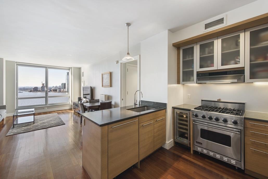30 West Street #31-G, Battery Park City, Manhattan, NY 10004 - Main property photo