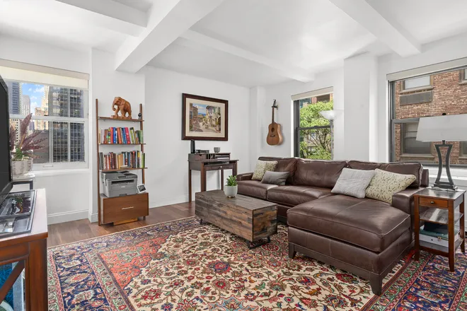 235 East 49th Street #8C, New York, NY 10017
