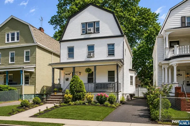 268 Halsted, East Orange, NJ 07018