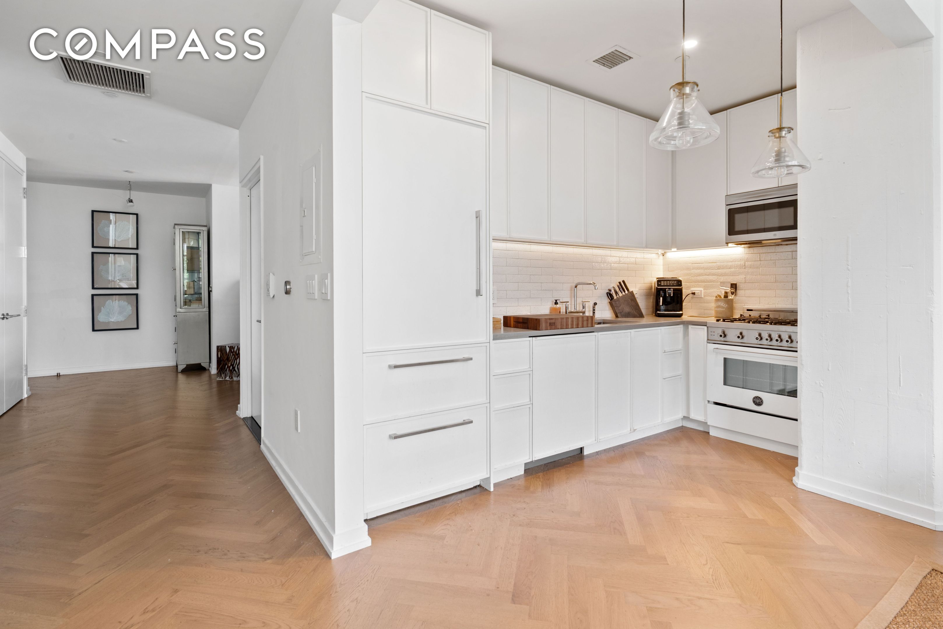 184 Kent Avenue #C107, Williamsburg, Brooklyn, NY 11249 - Property photo 4 of 17