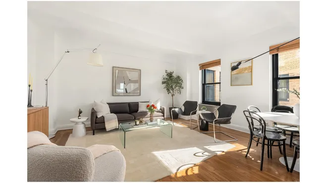 300 West 23rd Street #14M, New York, NY 10011