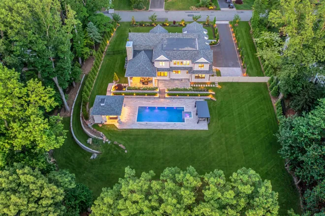 396 KNOLLWOOD Drive, Ridgewood, NJ 07450