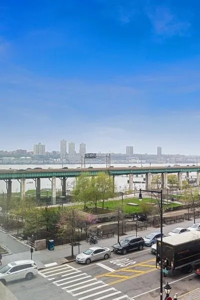 100 Riverside Boulevard #5-E, New York, NY 10069