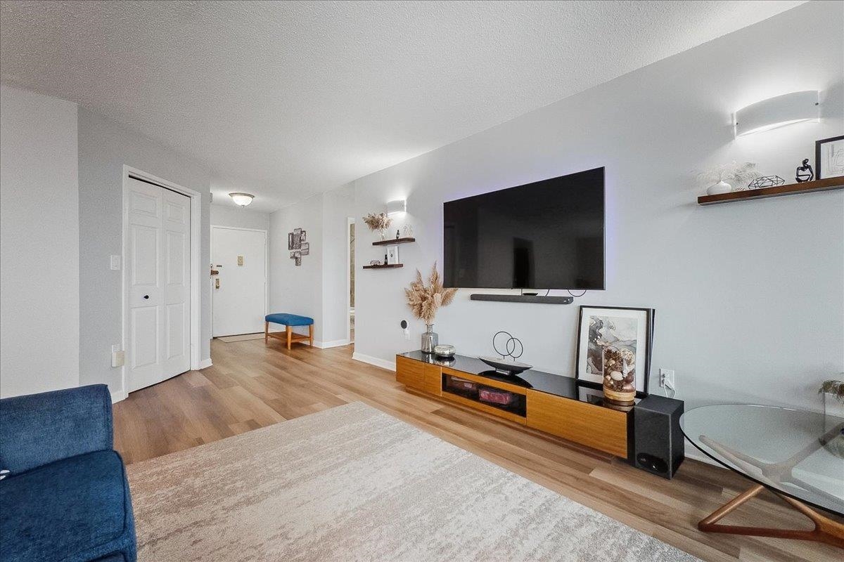 730 HARMON COVE TOWER, Secaucus Town, Secaucus, NJ 07094 - Property photo 5 of 46