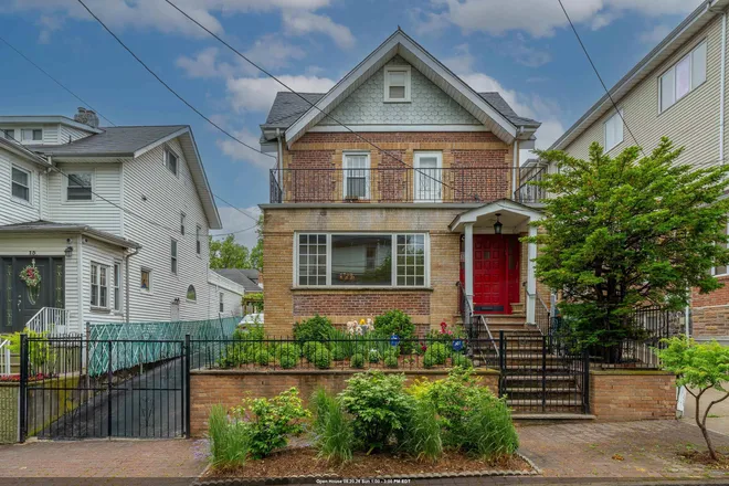 17 77th Street, North Bergen, NJ 07047