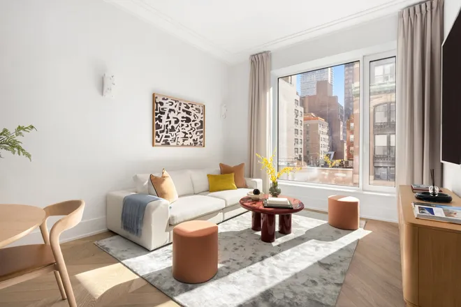 660 LEXINGTON Avenue #7C, New York, NY 10022