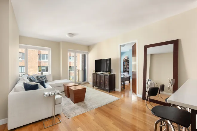 454 West 54th Street #5I, New York, NY 10019