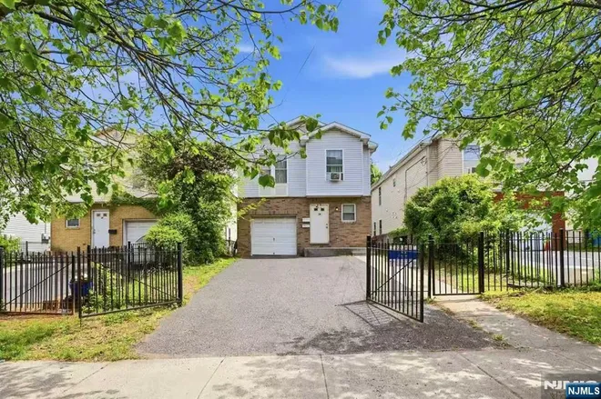 24 Johnson, Newark, NJ 07108
