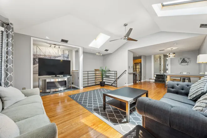 242 BALDWIN Avenue, JC, Journal Square, NJ 07306