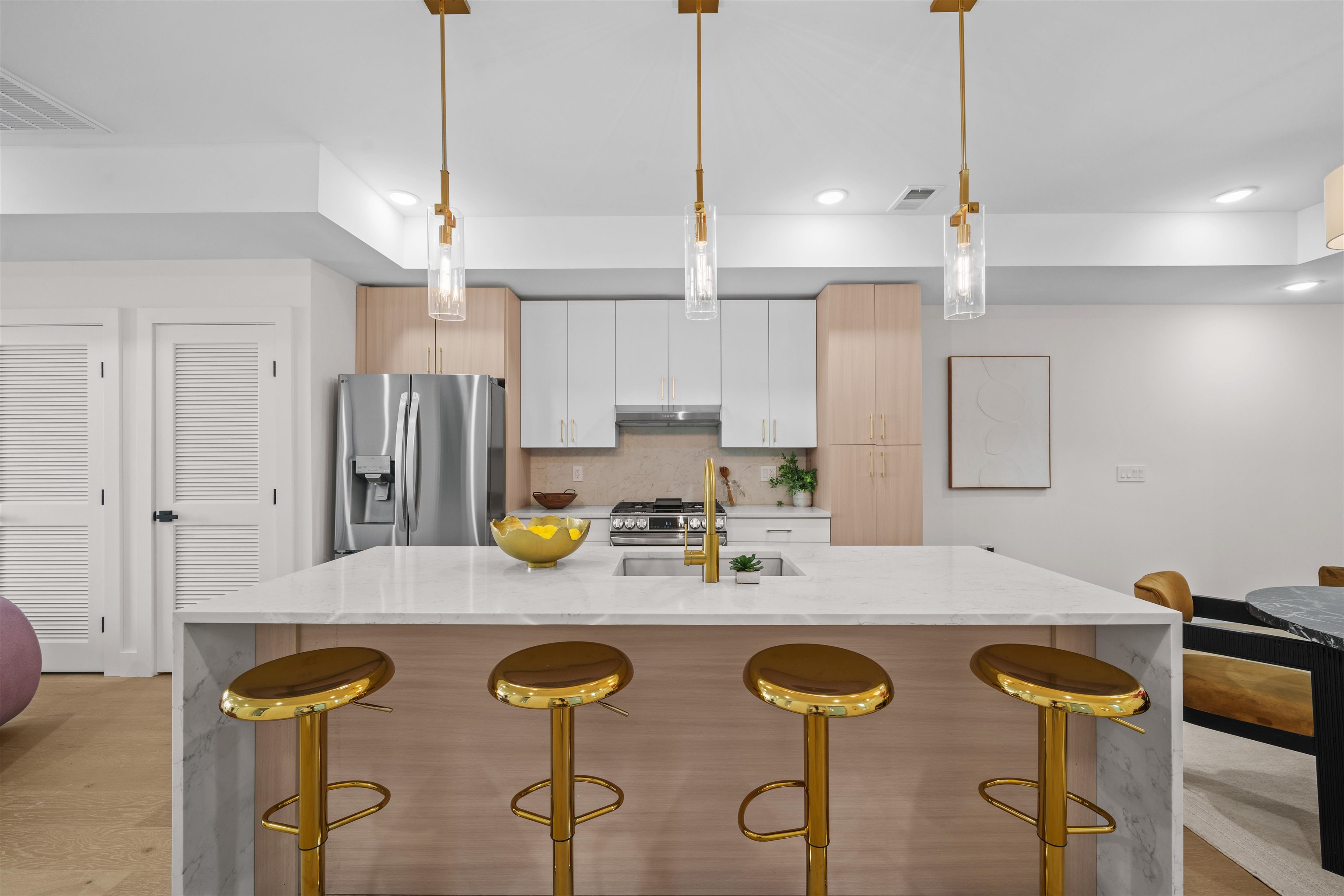 249.5 HALLADAY Street, Jersey City, JC Bergen Lafayette, NJ 07304 - Property photo 4 of 33