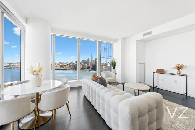 252 South Street #21H, New York, NY 10002