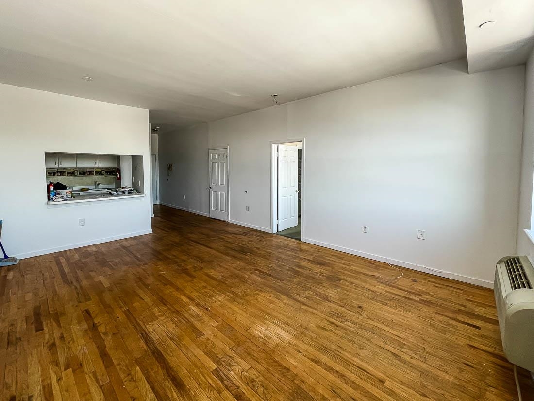 44 SHERMAN Avenue, Jersey City, JC Heights, NJ 07307 - Property photo 5 of 17