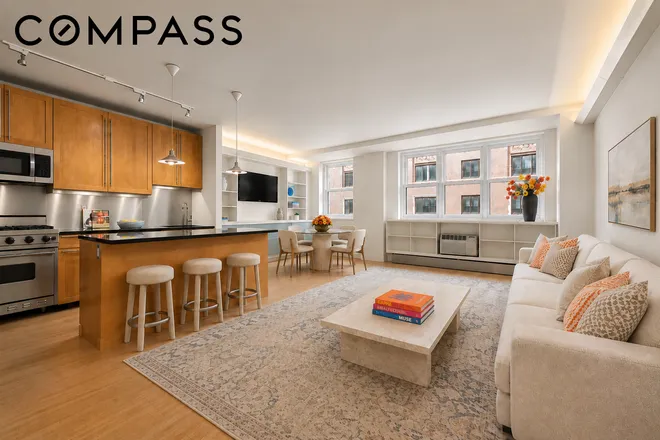 63 East 9th Street #5G, New York, NY 10003