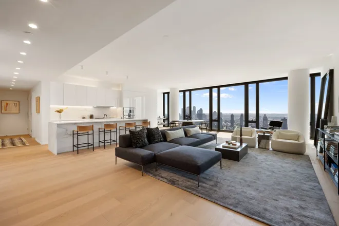 695 1st Avenue #PHA, New York, NY 10016
