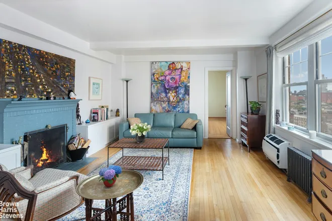 2 HORATIO Street #16L, New York, NY 10014