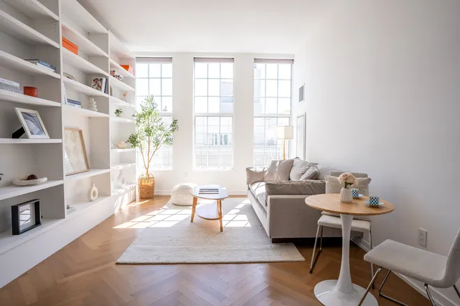 184 KENT Avenue #A616, Brooklyn, NY 11249