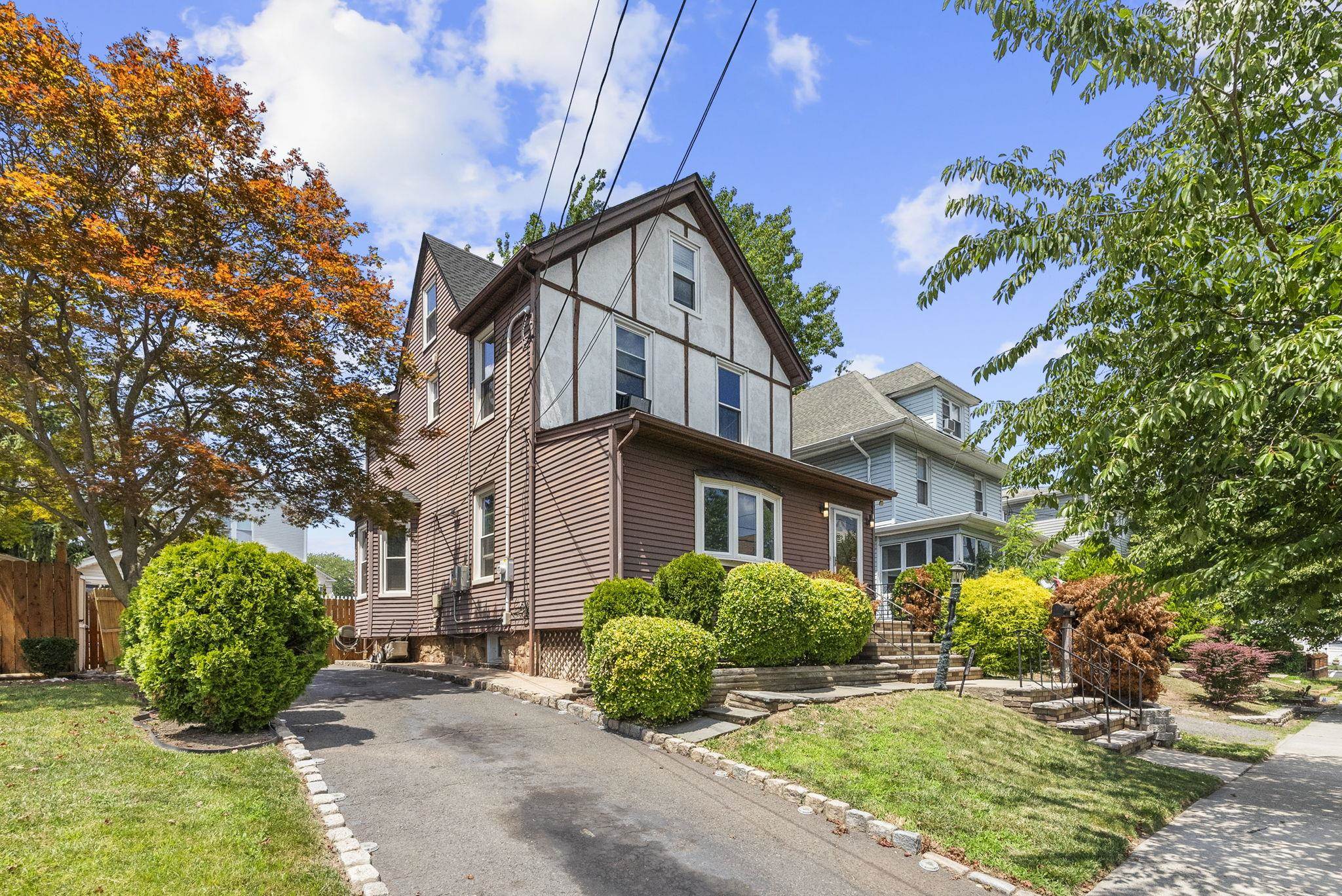 633 CHESTNUT Street, Kearny Town, Kearny, NJ 07032 - Property photo 3 of 46