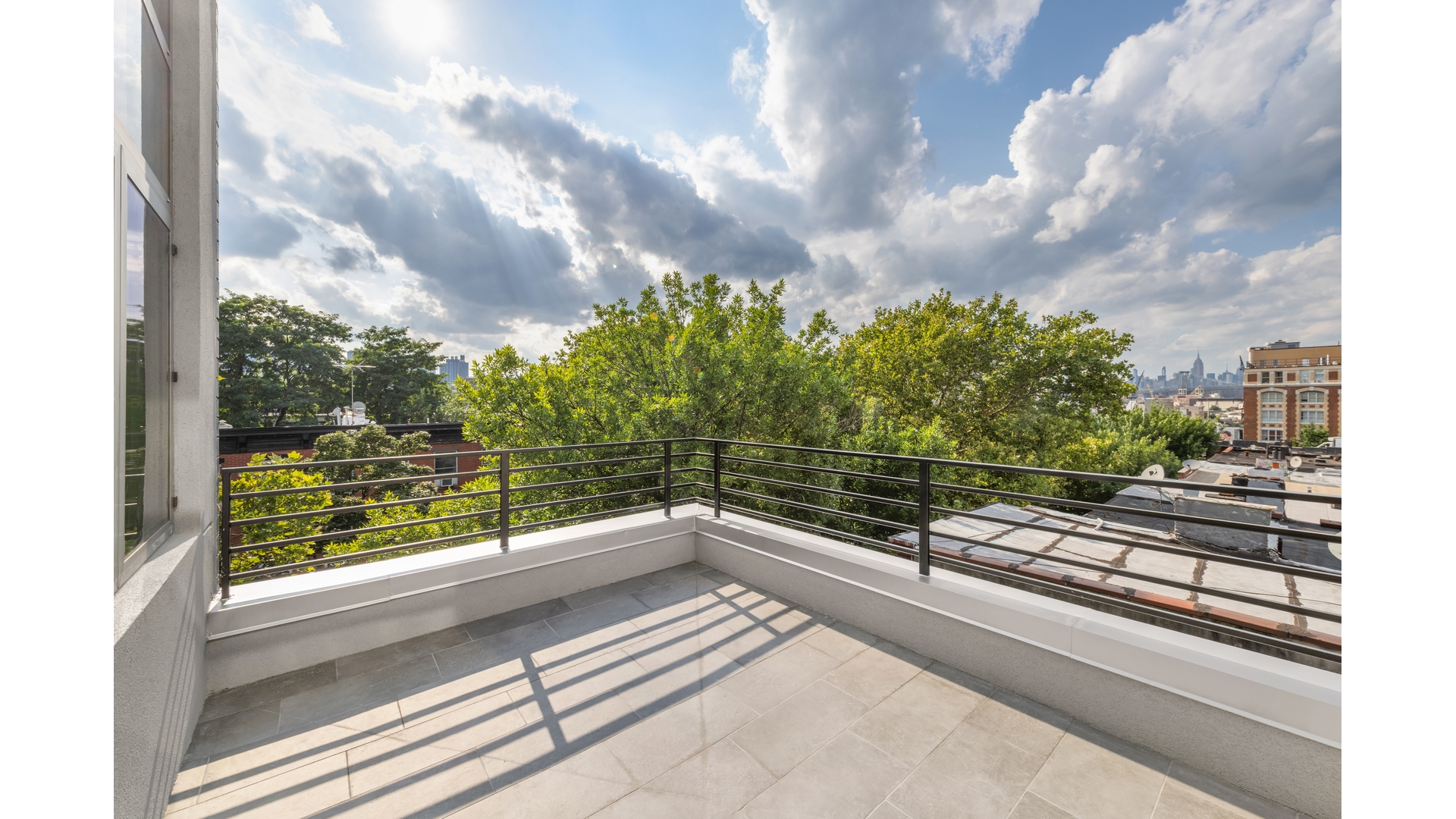 97 WAVERLY Avenue #4, Clinton Hill, Brooklyn, NY 11205 - Property photo 4 of 9