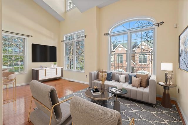 119 ABBIE Court, Guttenberg Town, Guttenberg, NJ 07093 - Property photo 2 of 28