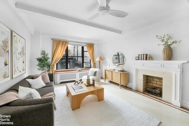 128 CENTRAL Park #11D, New York, NY 10019